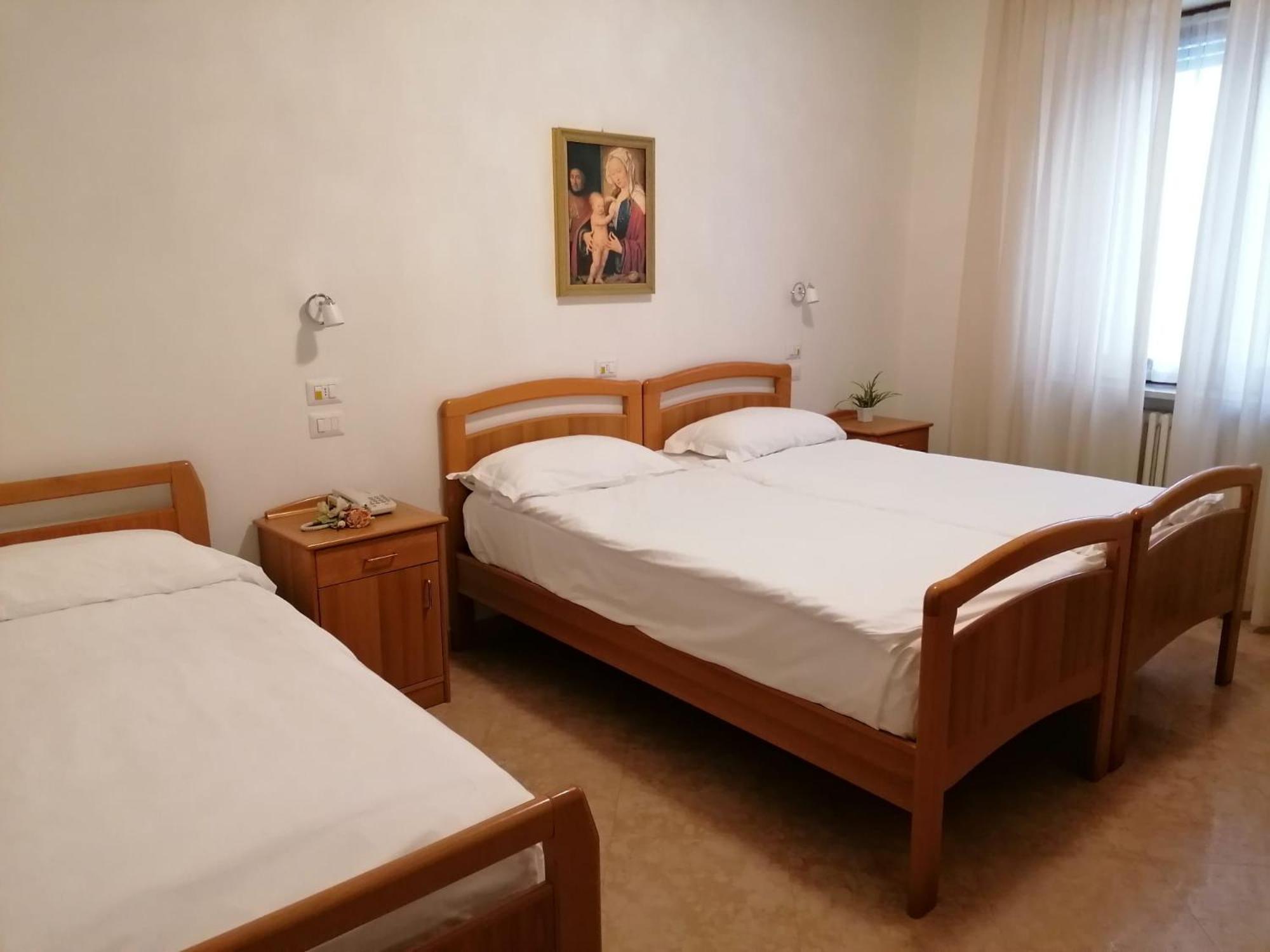 Affittacamere Casa - Casa Del Padre Nascimbeni